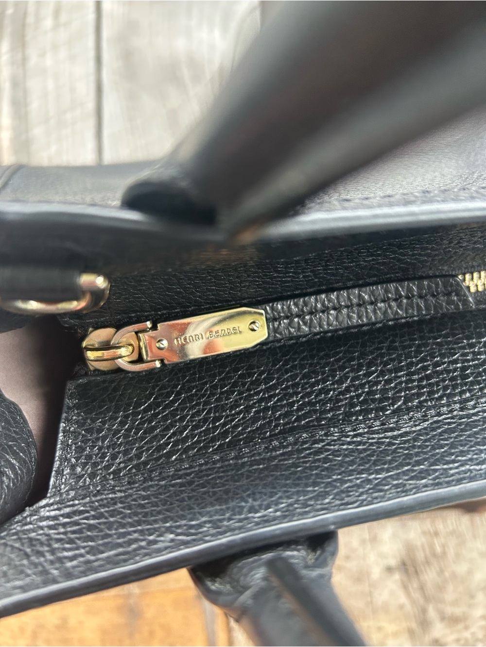 Henri Bendel Rivington Black Leather Convertible Satchel Tote Crossbody Rare - Picture 6 of 8